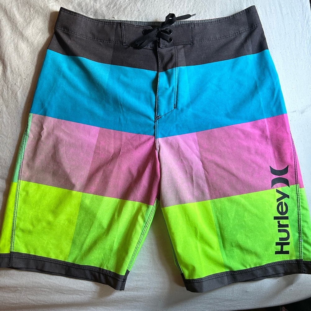 Hurley Phantom board shorts